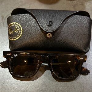 Ray-Ban Tortoise Shell Custom Wayfarer Folding Sunglasses - RB2140
